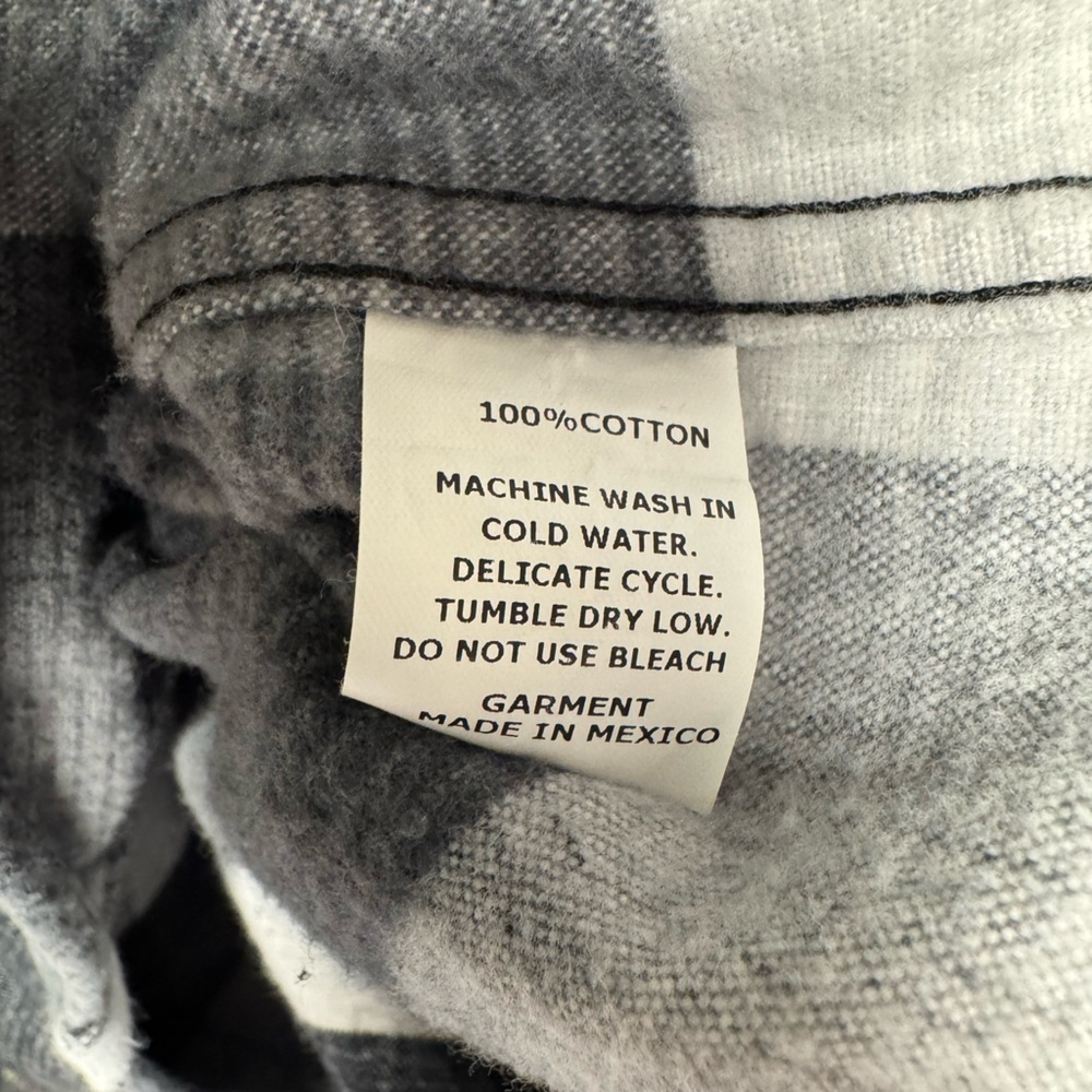 Pladra 100% cotton flannel black and white button down. - Picture 8 of 11